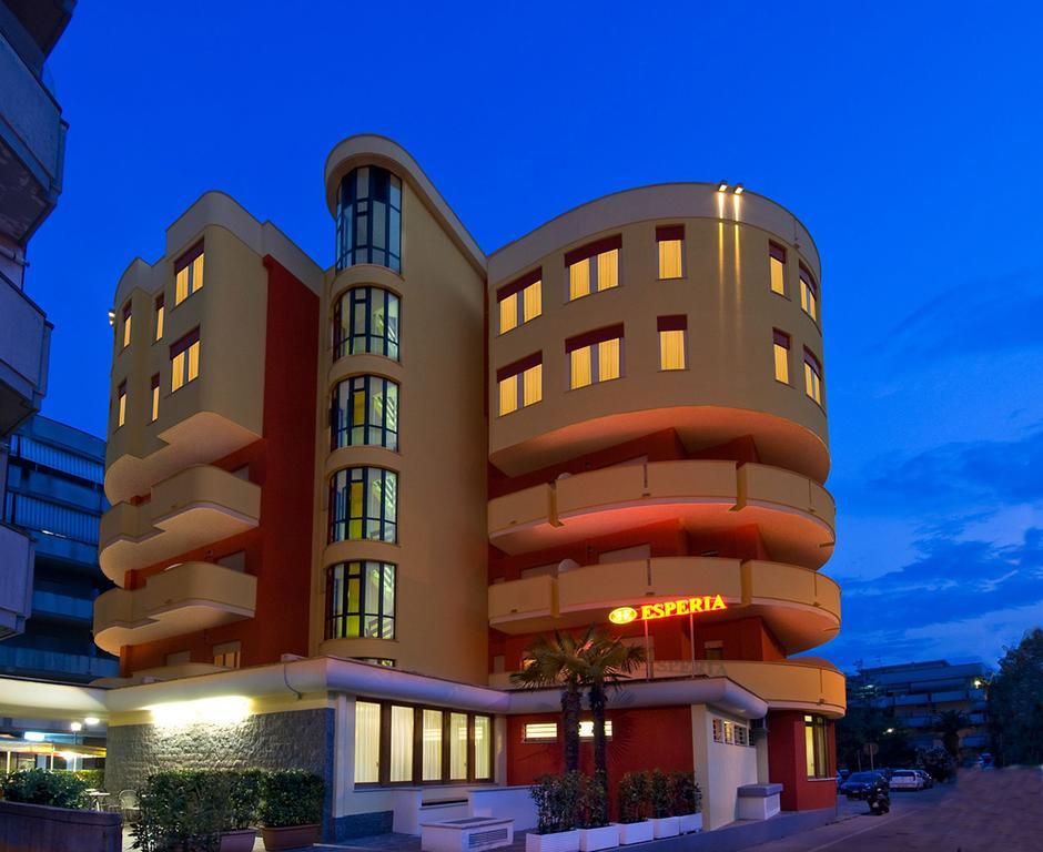 Hotel Esperia อัลบา อาดริอาติกา ห้อง รูปภาพ